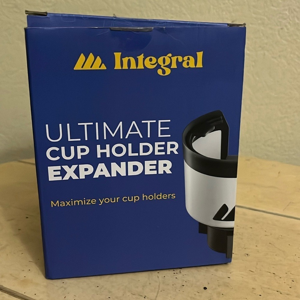 Integral Ultimate Cup Holder Expander Universal Fit for Large‎ Bottles and Mugs